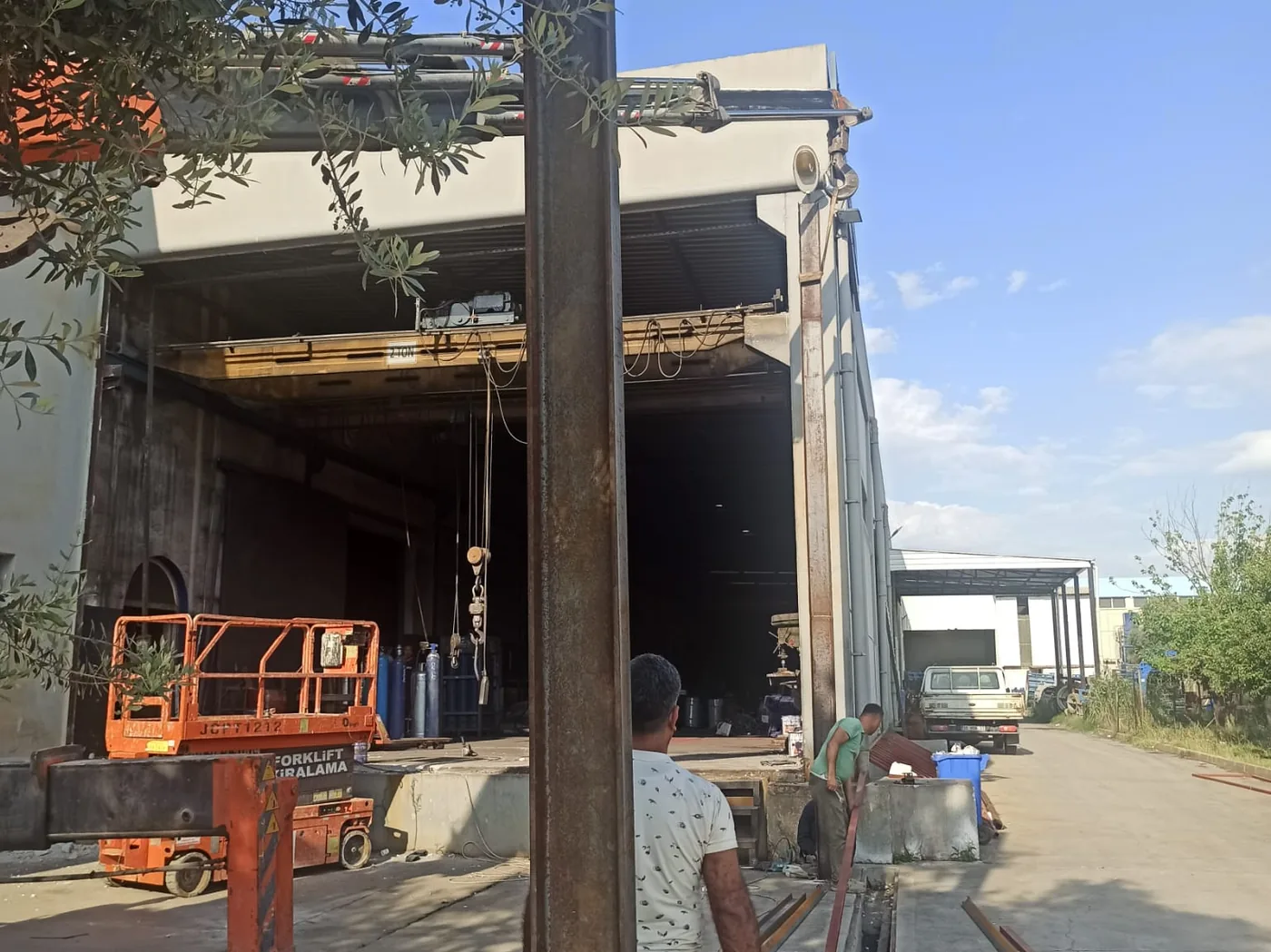 Mevcut tesis uygulaması ve fabrika sahası - Krallar Group